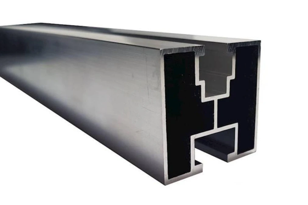 Profil aluminiowy 40*40 śruba sześciokątna L2400mm