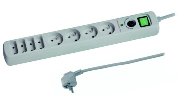 Przedłużacz 8-gniazdowy, 1,5m z filtrem przepięciowym, z wyłącznikiem, 3×1,0mm OWY 25026