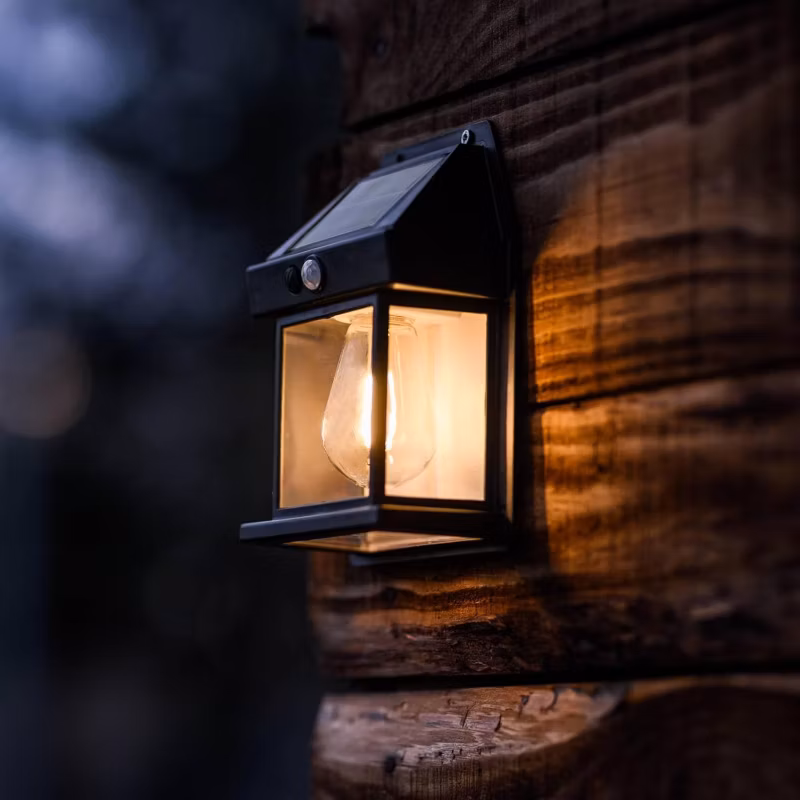 Kinkiet Solarny Lumiled Lampa Elewacyjna LED 3000K IP44 Czujnik Ruchu i Zmierzchu 1 szt.