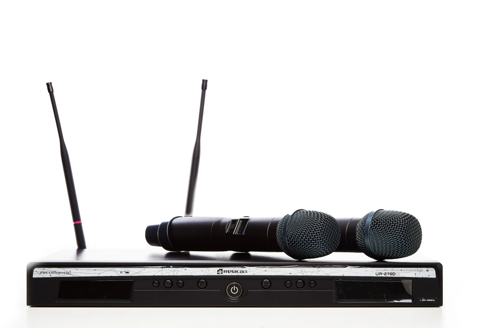 Podwójny zestaw bezprzewodowy UHF z mikrofonami doręcznymi UR‑270D MH